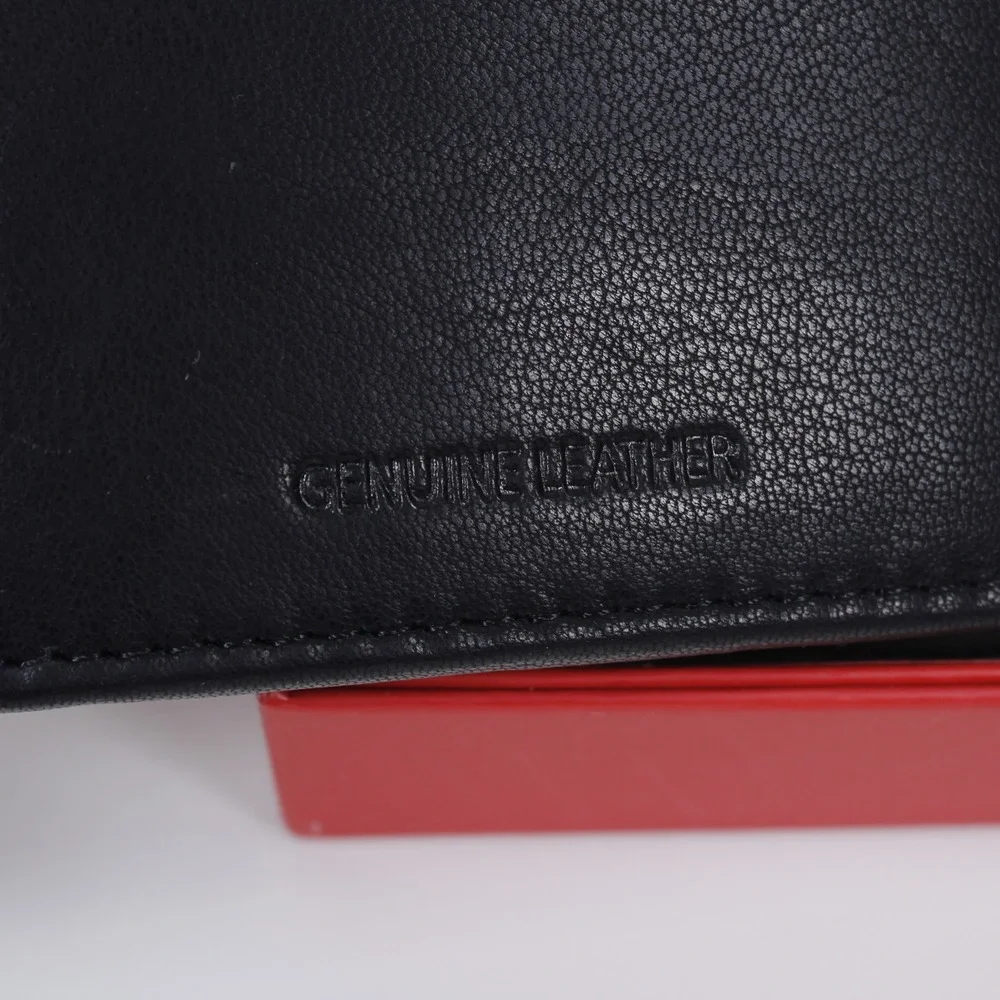 True Religion Men's Black Leather Bifold Wallet Matte Black Logo Plate Rfid Nib